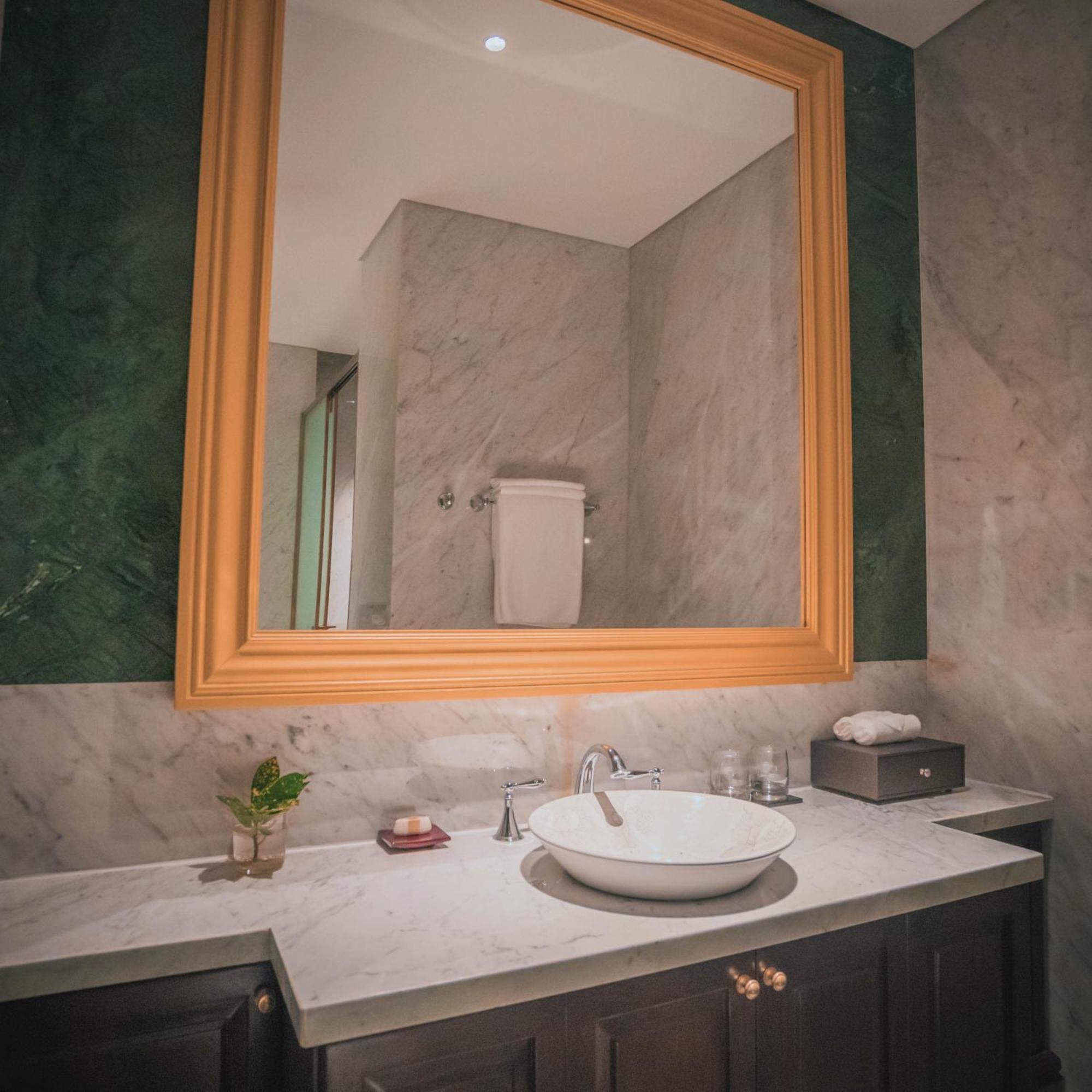 Regal Collection House Hotel Duong Canh Bagian luar foto